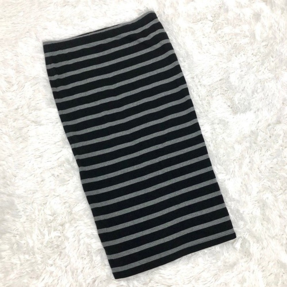 Express Black & Gray Knit Stripe Pencil Skirt - Picture 2 of 7